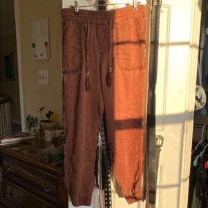 Women’s Brown Jogger/Cargo Pants